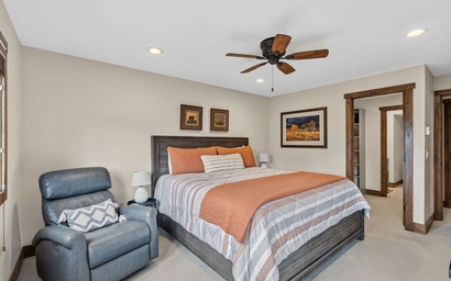 Mountain View Easy - Woods Manor A201 4