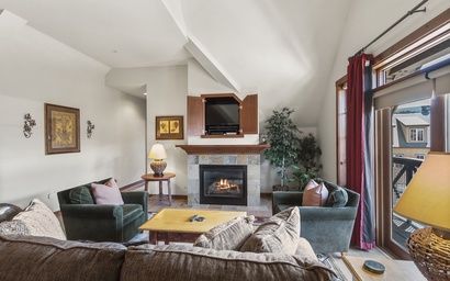 Main Street Station 2402 2