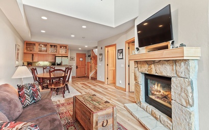 Park Avenue Lofts 302 3