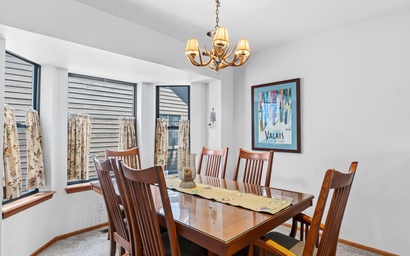 Village Point 304 4