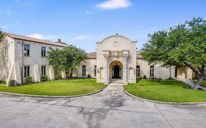 River Villa 4