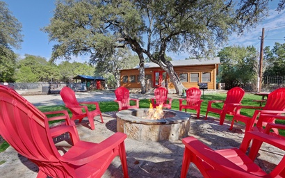 Wimberley Log Cabins Resort and Suites- Unit 3 5