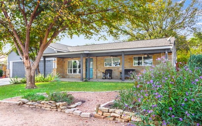 Howdy House