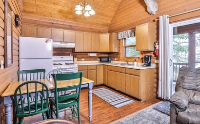Deer Cabin - Wilderness Bay Lodge 5