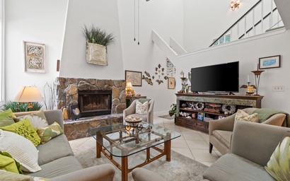 Shoreline Towers T/H 4-10