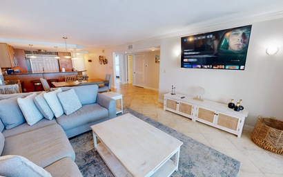 Shoreline Towers 1052