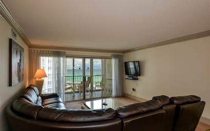 Featured Property Shoreline Towers 2072