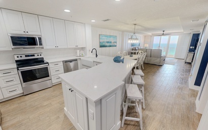 Featured Property The Inn at Crystal Beach PH 702