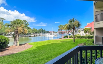 206 Captain's Quarters 3