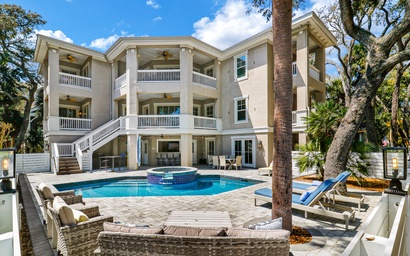 Similar Property 8 Nighthawk