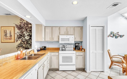 935 Inverness Village 6