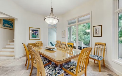 1 Sutherland Court 7