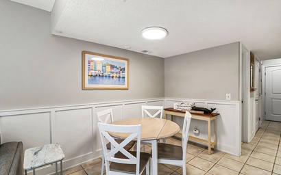 14 Continental Club 8