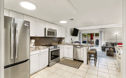 14 Continental Club 9