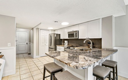 14 Continental Club 10