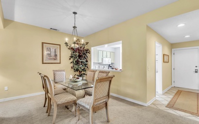 935 Inverness Village 10