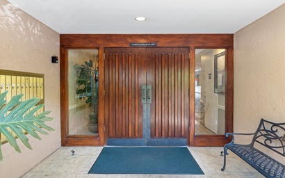 1046 Caravel Court 4