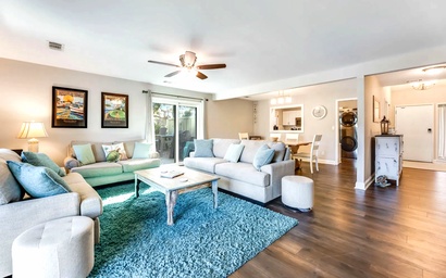 707 Queen's Grant 10