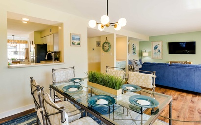 919 Inverness Village 7