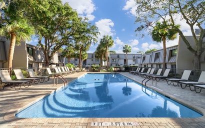 32 Ocean Club
