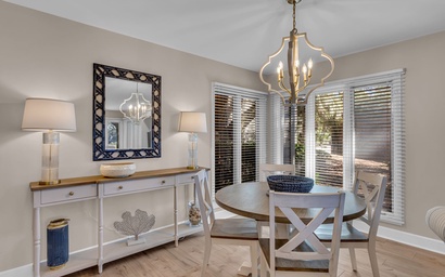 1671 St. Andrew's Common 8