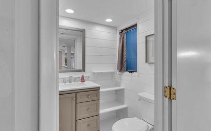 1671 St. Andrew's Common 10