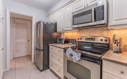 503 Plantation Club 7