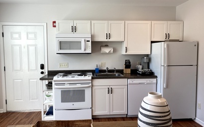 2 Bedroom in Historic Downtown Bluffton 5