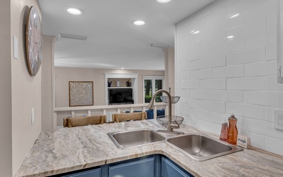 1671 St. Andrew's Common 6