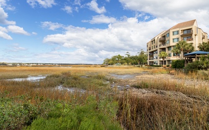 206 Captain's Quarters 2