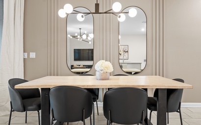 Luxury 4 Bedroom 3 bath pool Home 115 5