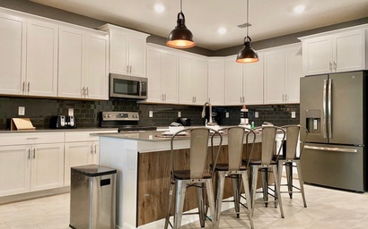 Luxury 6 Bedroom 5 bath poolHome 214 3