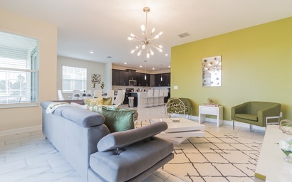 Luxury 6 Bedroom 5 bath pool Home 174 4