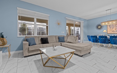 Luxury 7 Bedroom 5 bath pool Home 207 4