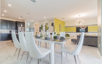 Luxury 6 Bedroom 5 bath pool Home 174 5