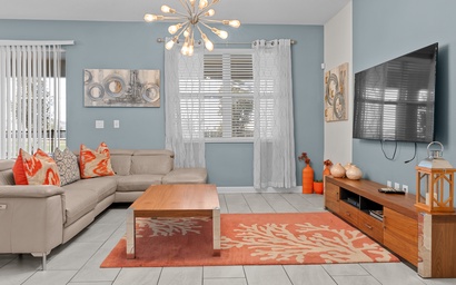 Luxury 9 bd/5 Bath with private Pool and Spa 179 3