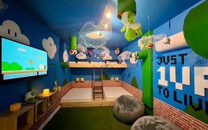 Luxury 6 Bedroom 5 bath pool Home 215 2