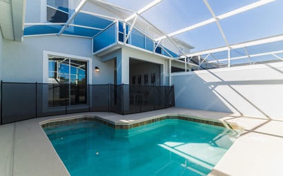 Luxury 4 bedroom 3 bath heated pool Home 168 3