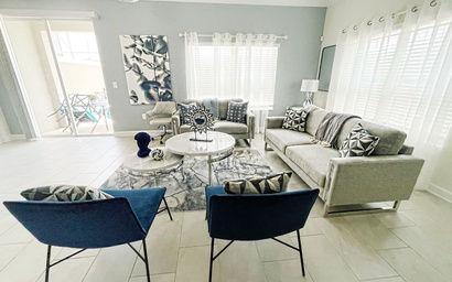 Luxury 5 Bedroom 4 bath private pool Home 227