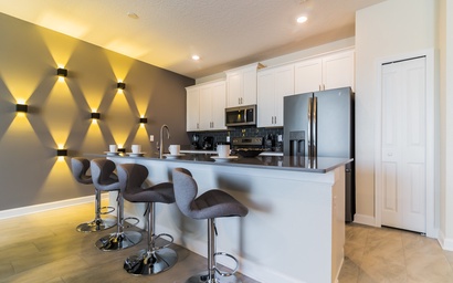 Luxury 4 bedroom 3 bath heated pool Home 168 4