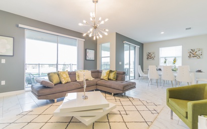 Luxury 6 Bedroom 5 bath pool Home 174 6