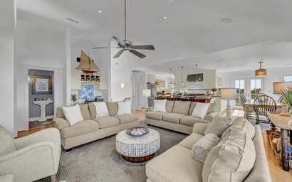 Beacon Point Inn, Keeper's Cottage, Summer Rental 9