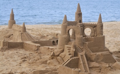 Kick-N-Back Lower Apartment 8