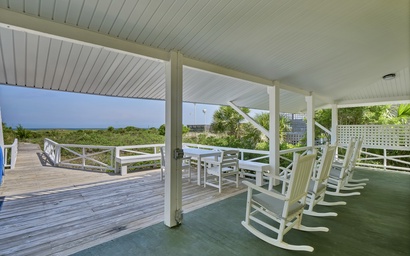 Southern Exposure Beachfront Cottage 3