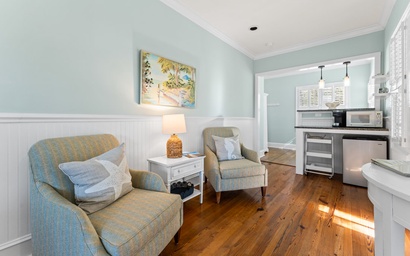 Marsh Harbour Inn-Blockade Runner 2