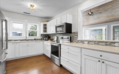 Water View Cottage 9