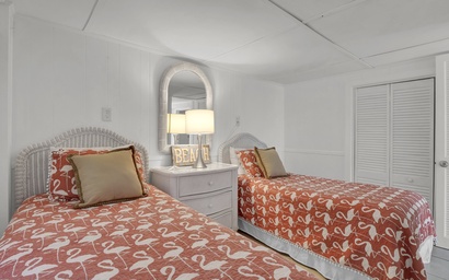 Southern Exposure Beachfront Cottage 7