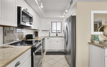 Station One - 4C Grimaldi 9