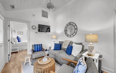 Beacon Point Inn Annex- Lightkeeper's Cottage 8