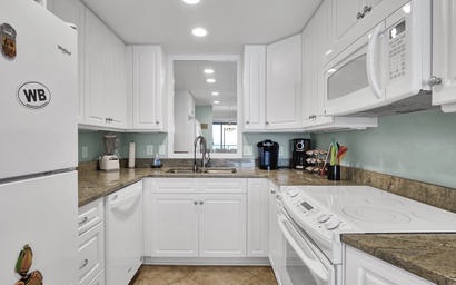 Station One - 6J Beach Haven 8